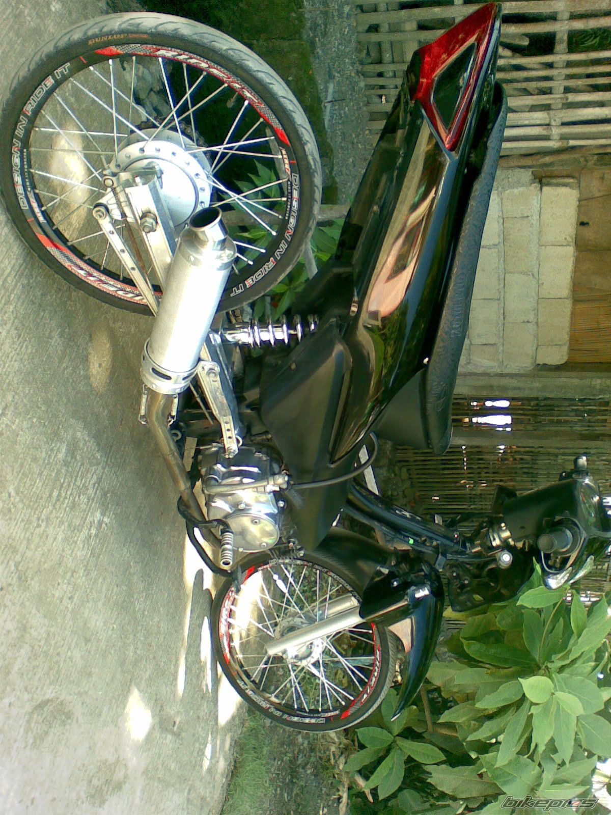 Bike Photo 1687360
