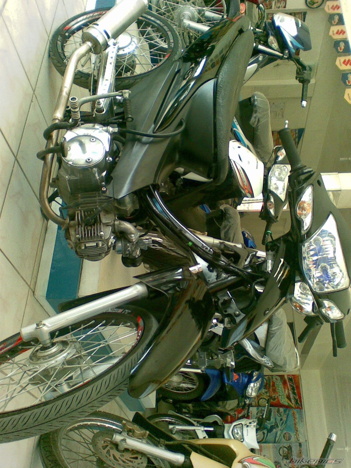 Bike Photo 1687369