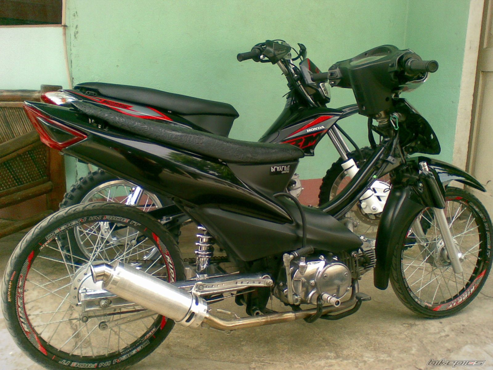 Photo 1687375
