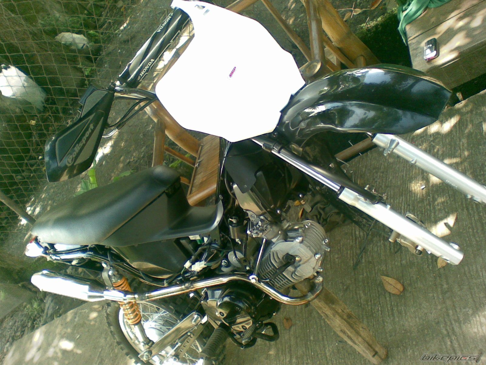 Photo 1687376
