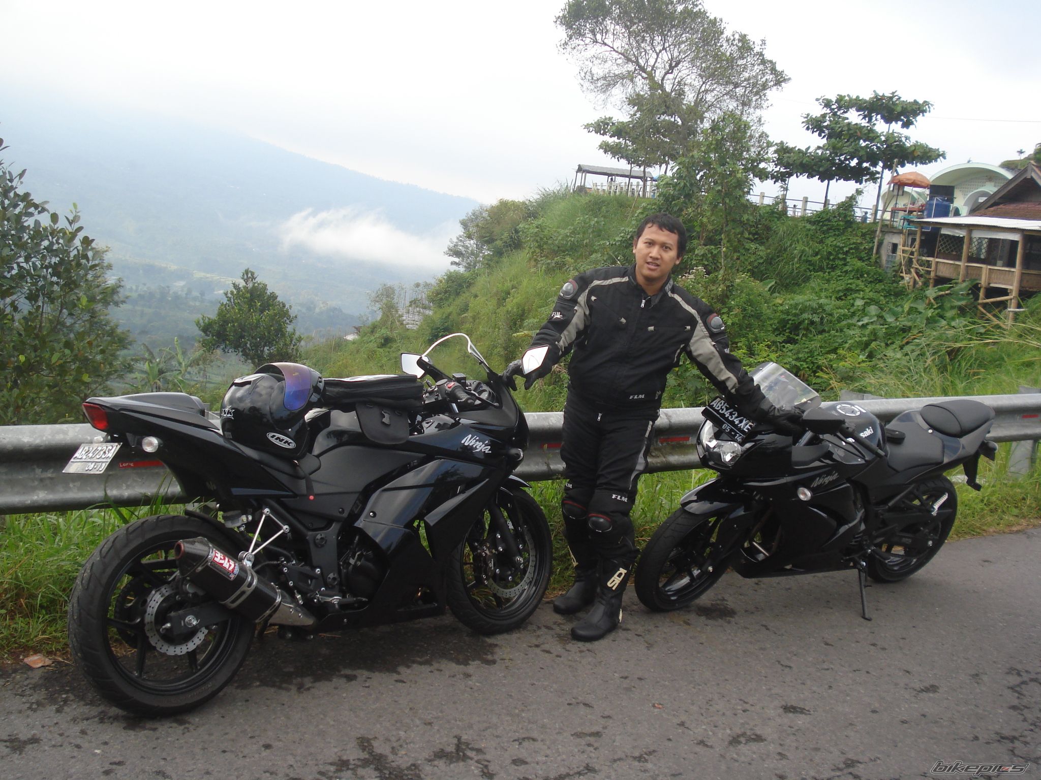 Bike Photo 1687399