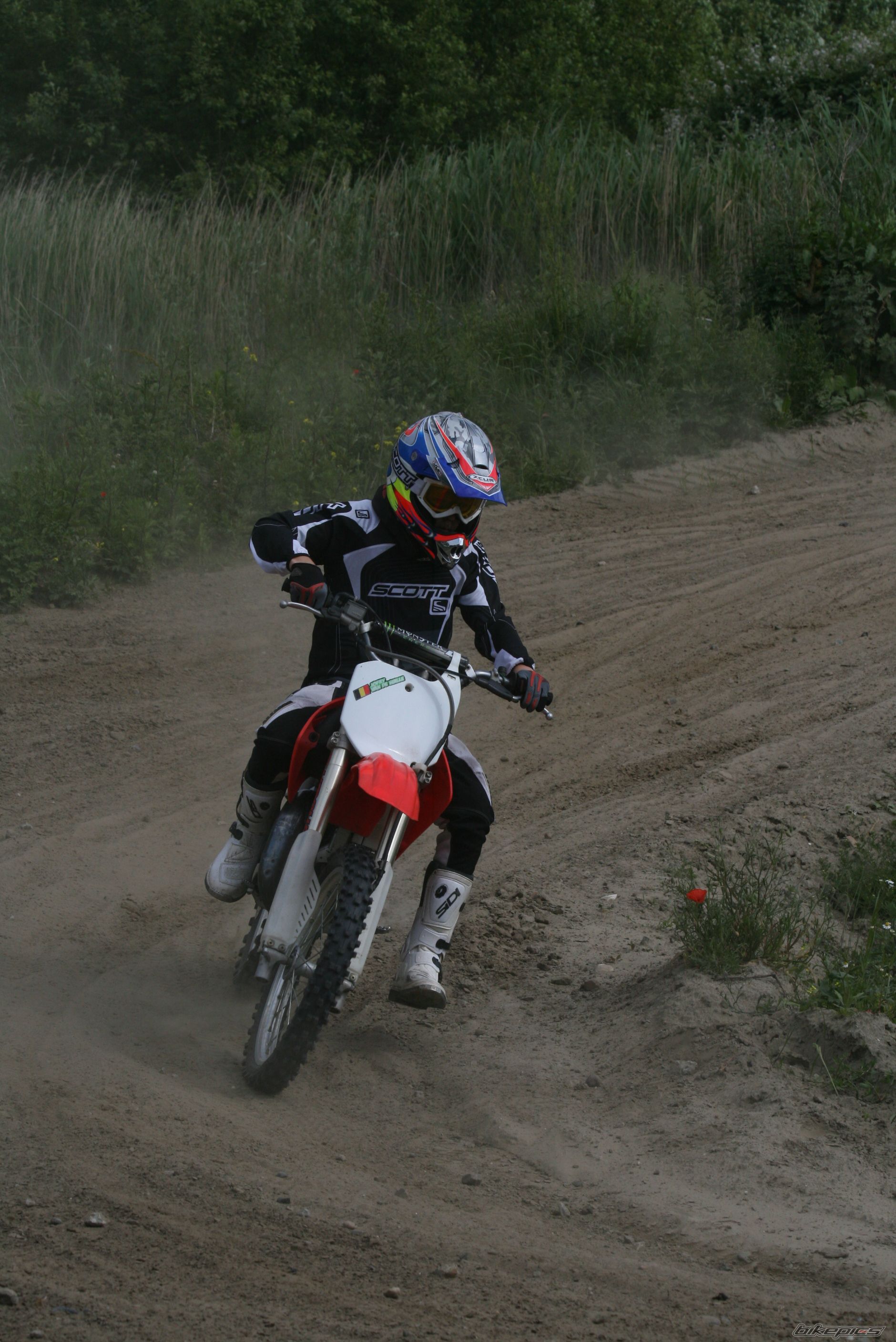 Photo 1687712