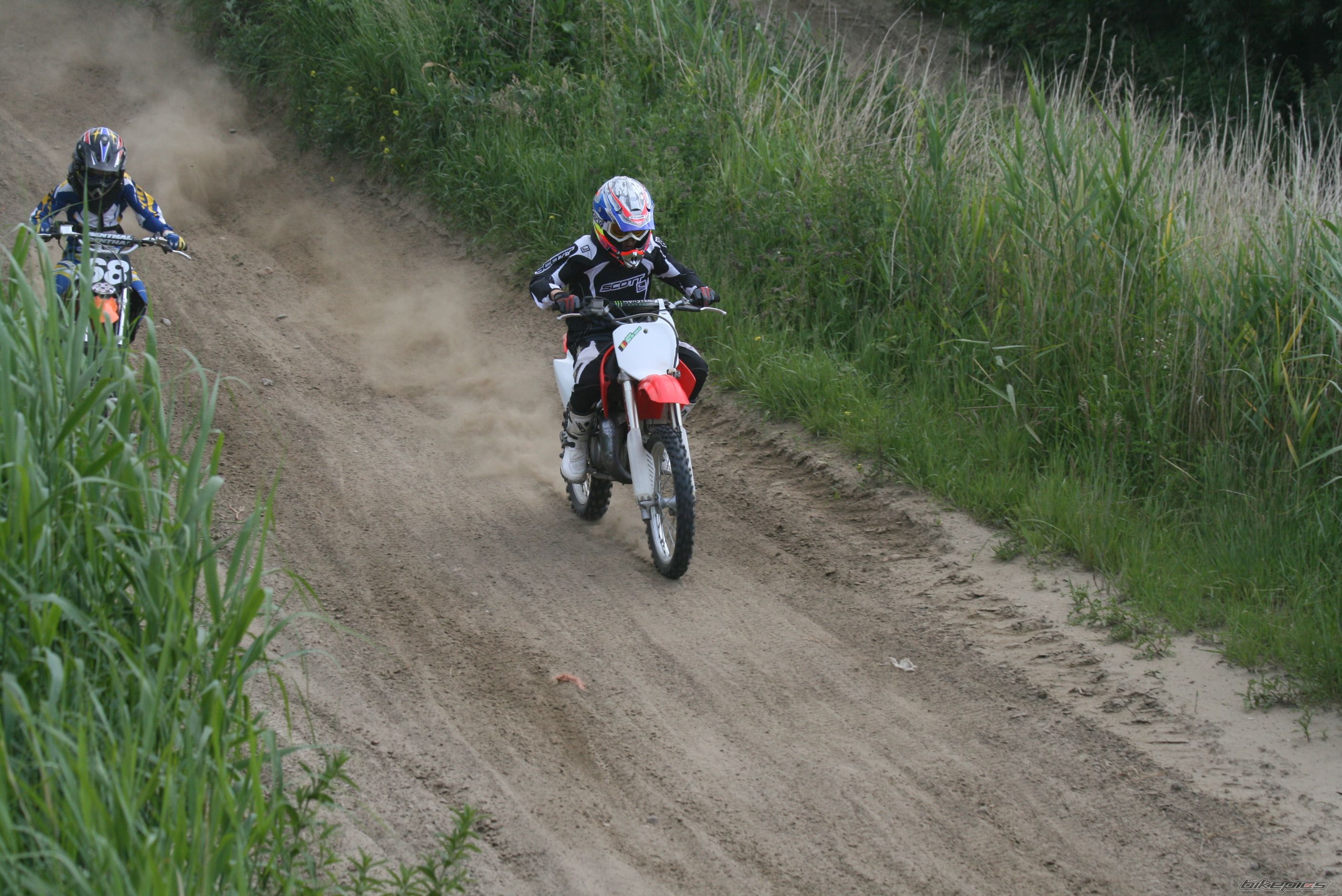 Photo 1687718