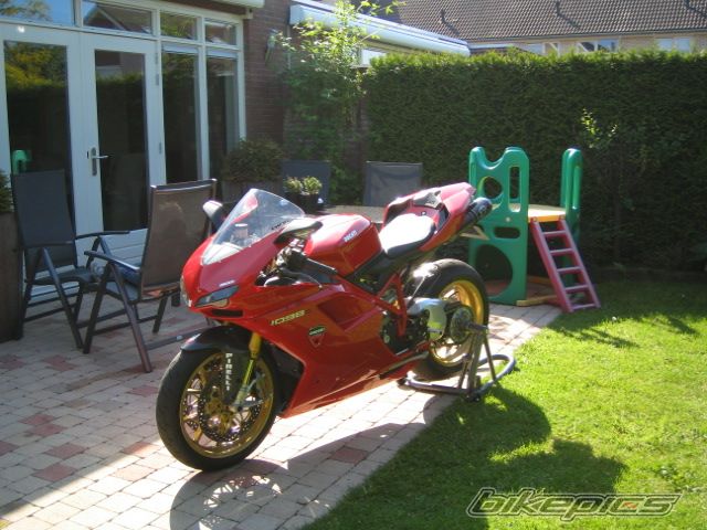 Photo 1687968