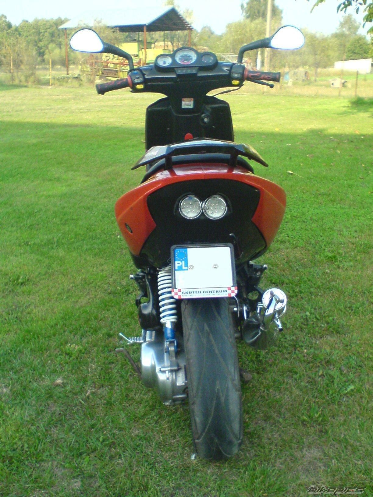 Photo 1688034