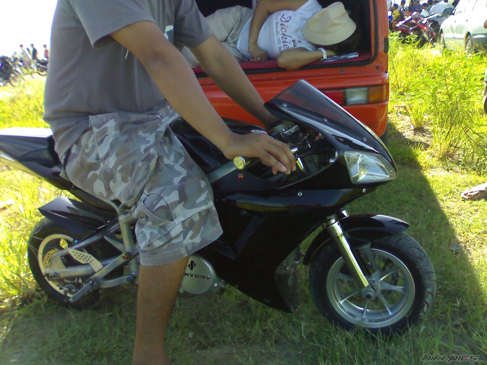 Bike Photo 1688037