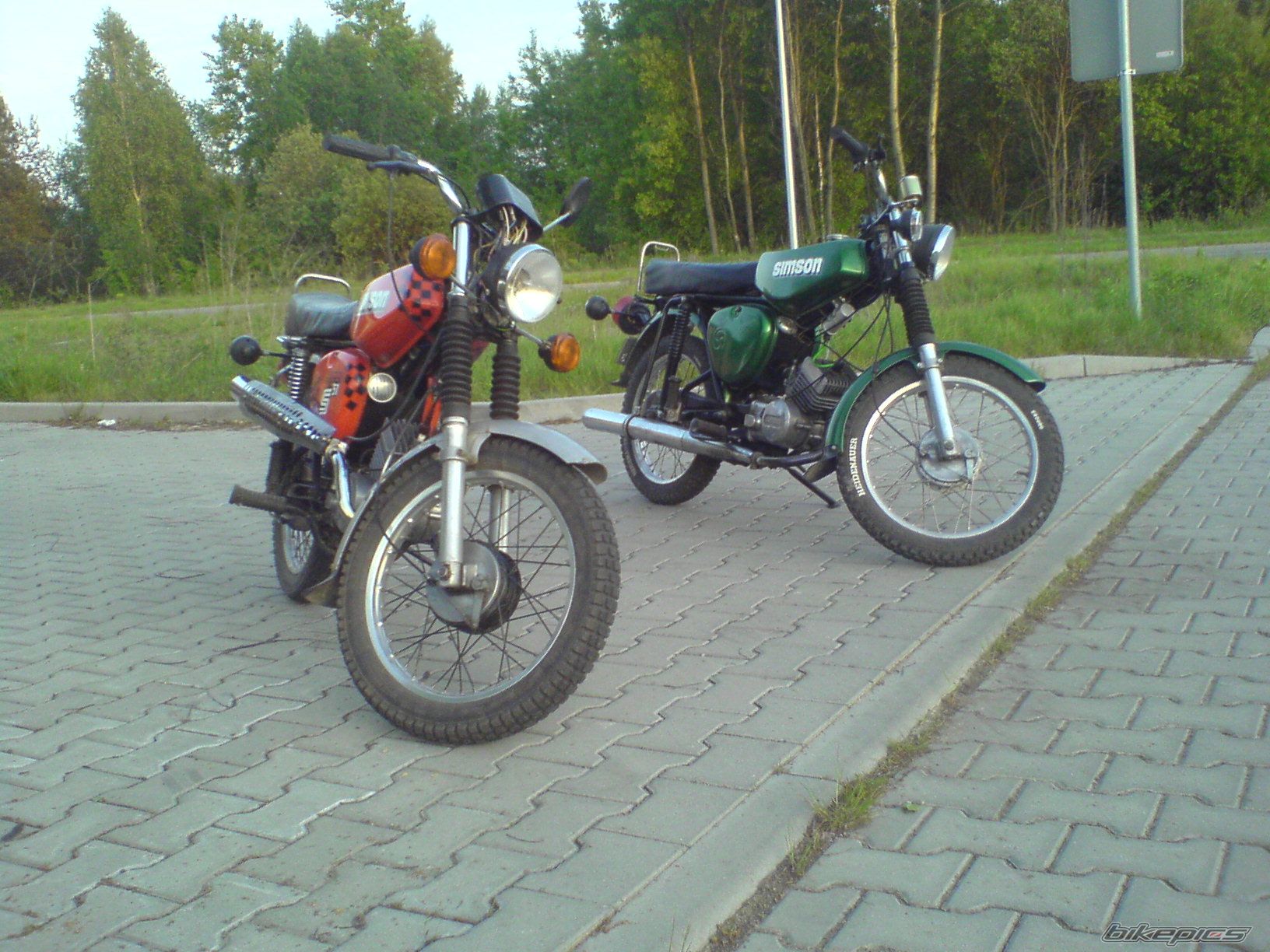 Bike Photo 1688473