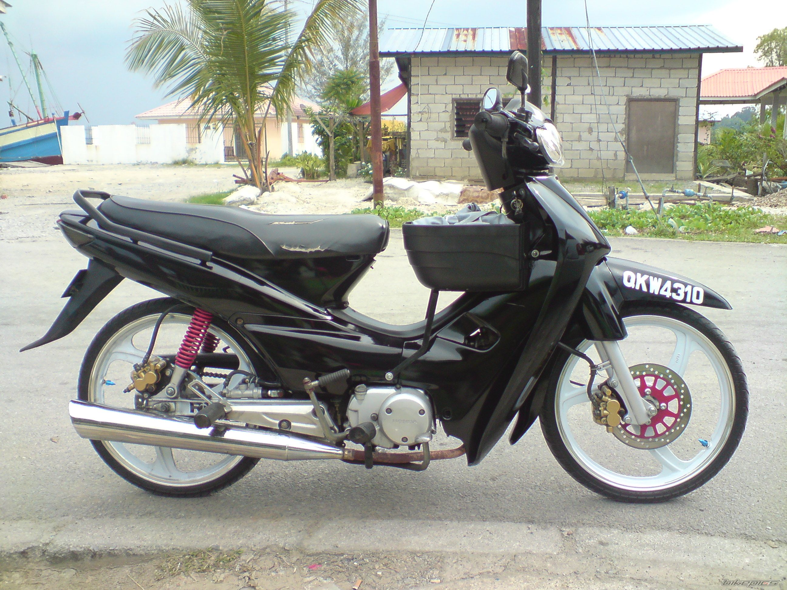 Bike Photo 1688871