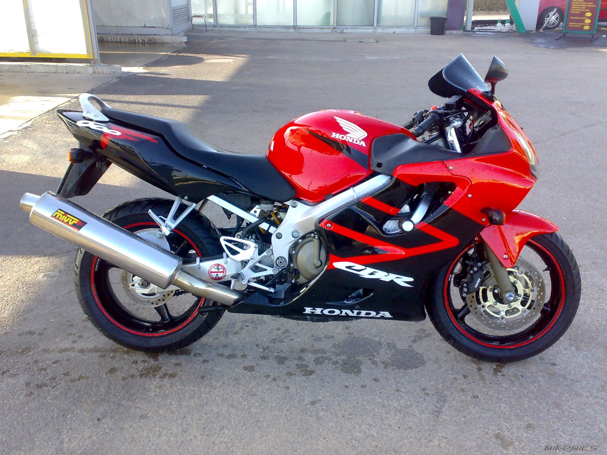 Bike Photo 1689092