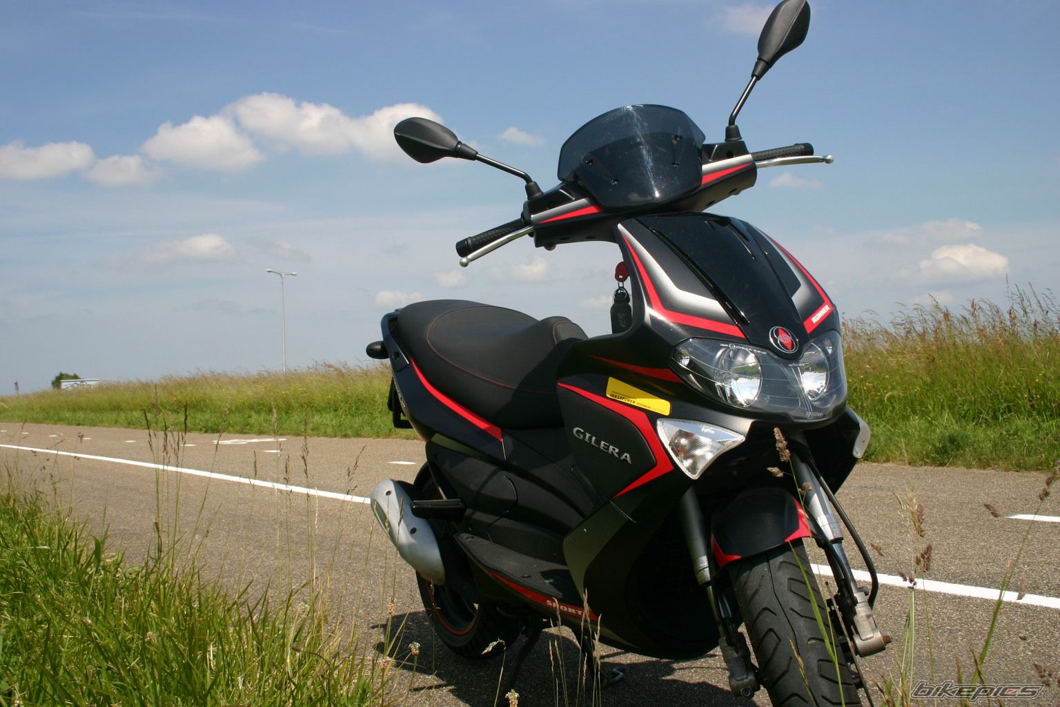 Bike Photo 1689122