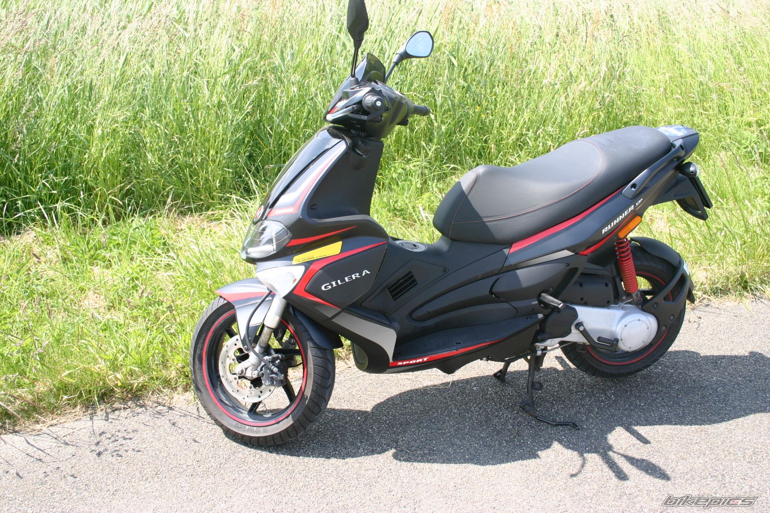 Bike Photo 1689123