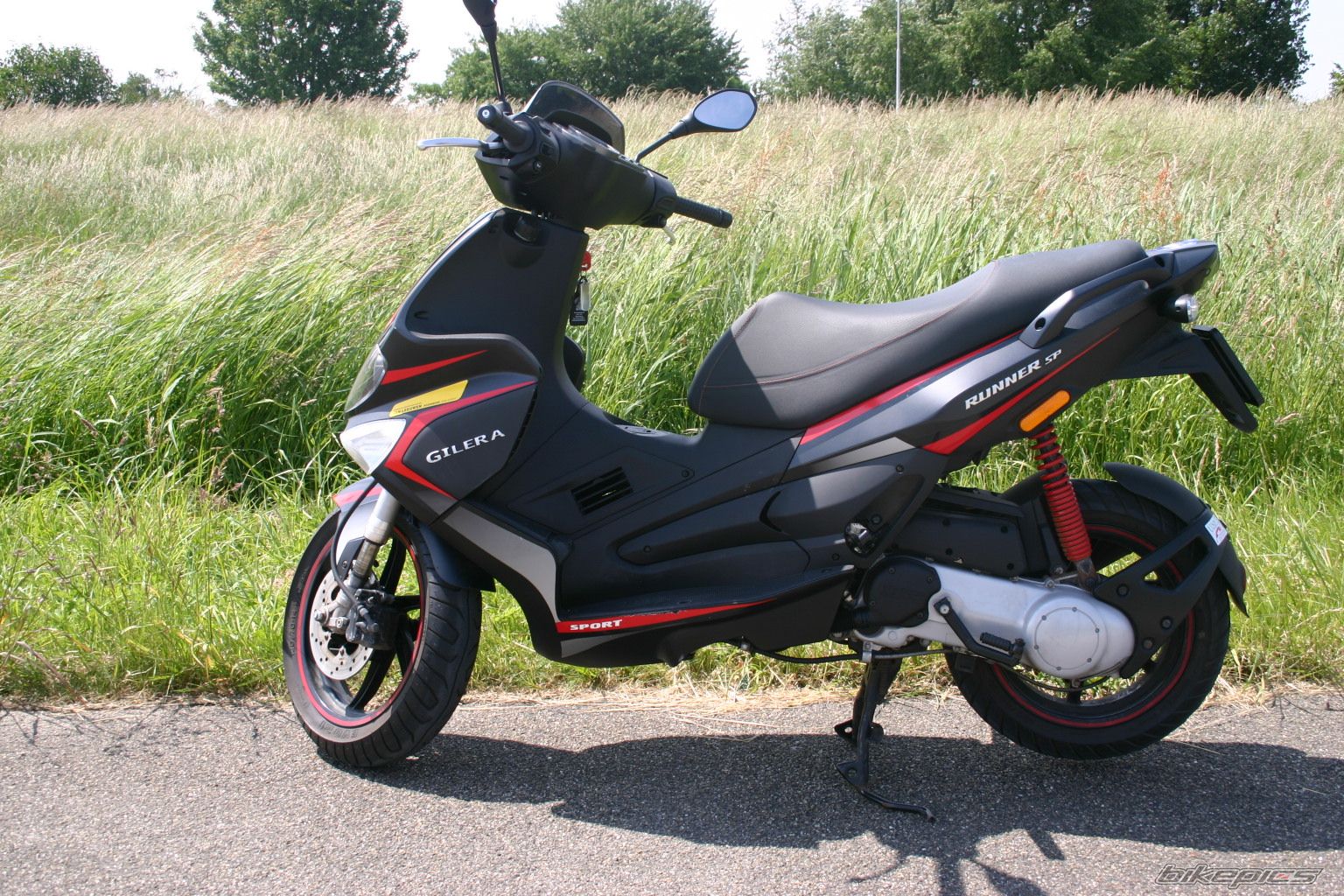 Bike Photo 1689536