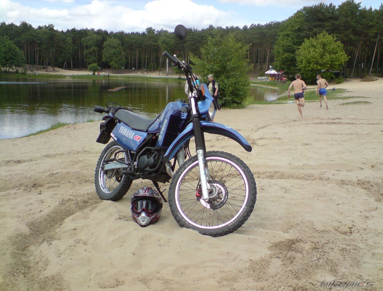 Photo 1689643