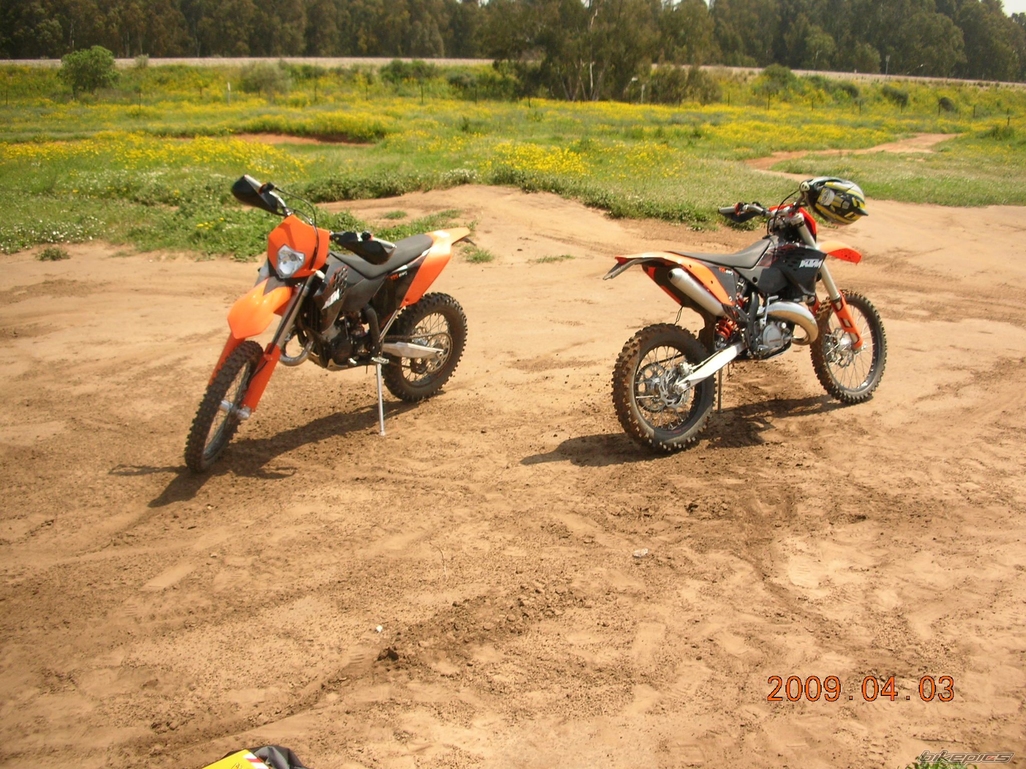 Bike Photo 1689843