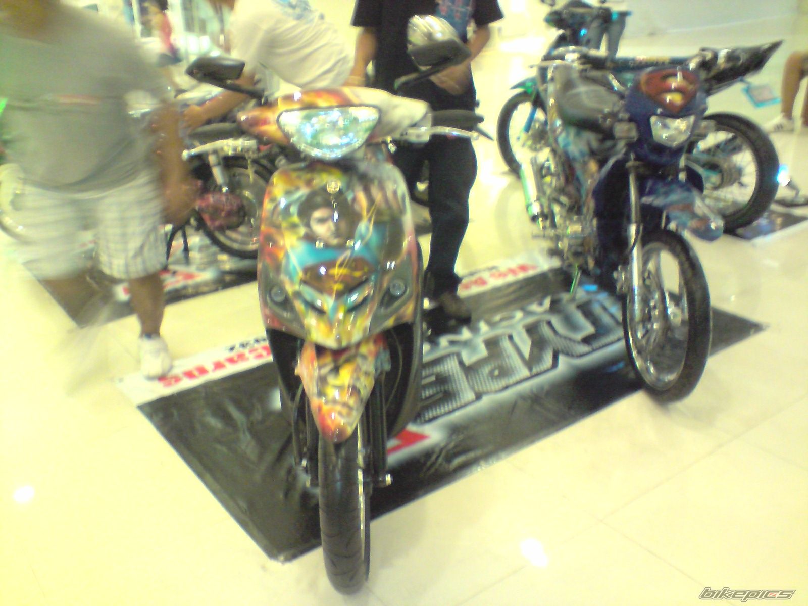 Photo 1689878