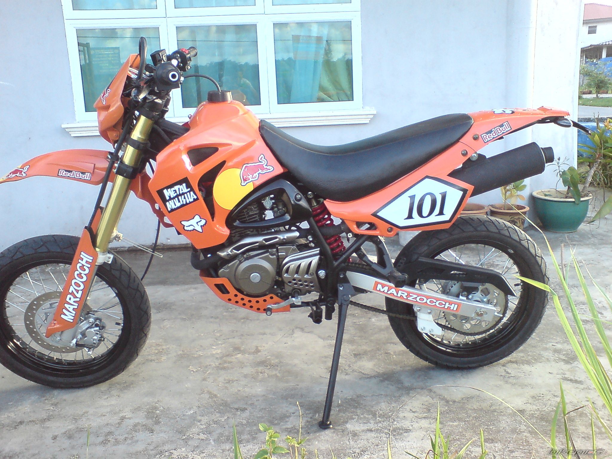 Bike Photo 1690035