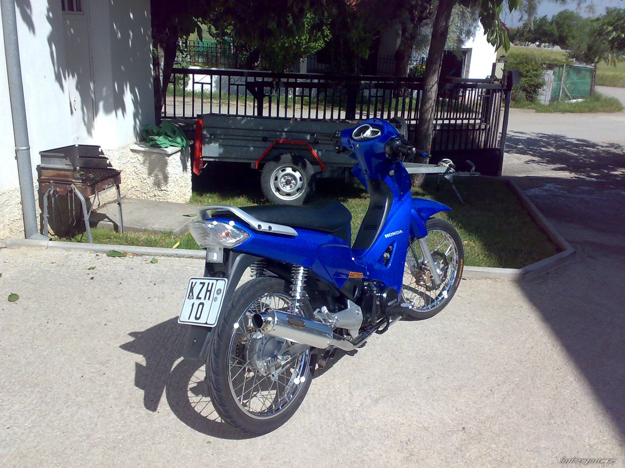 Bike Photo 1690098