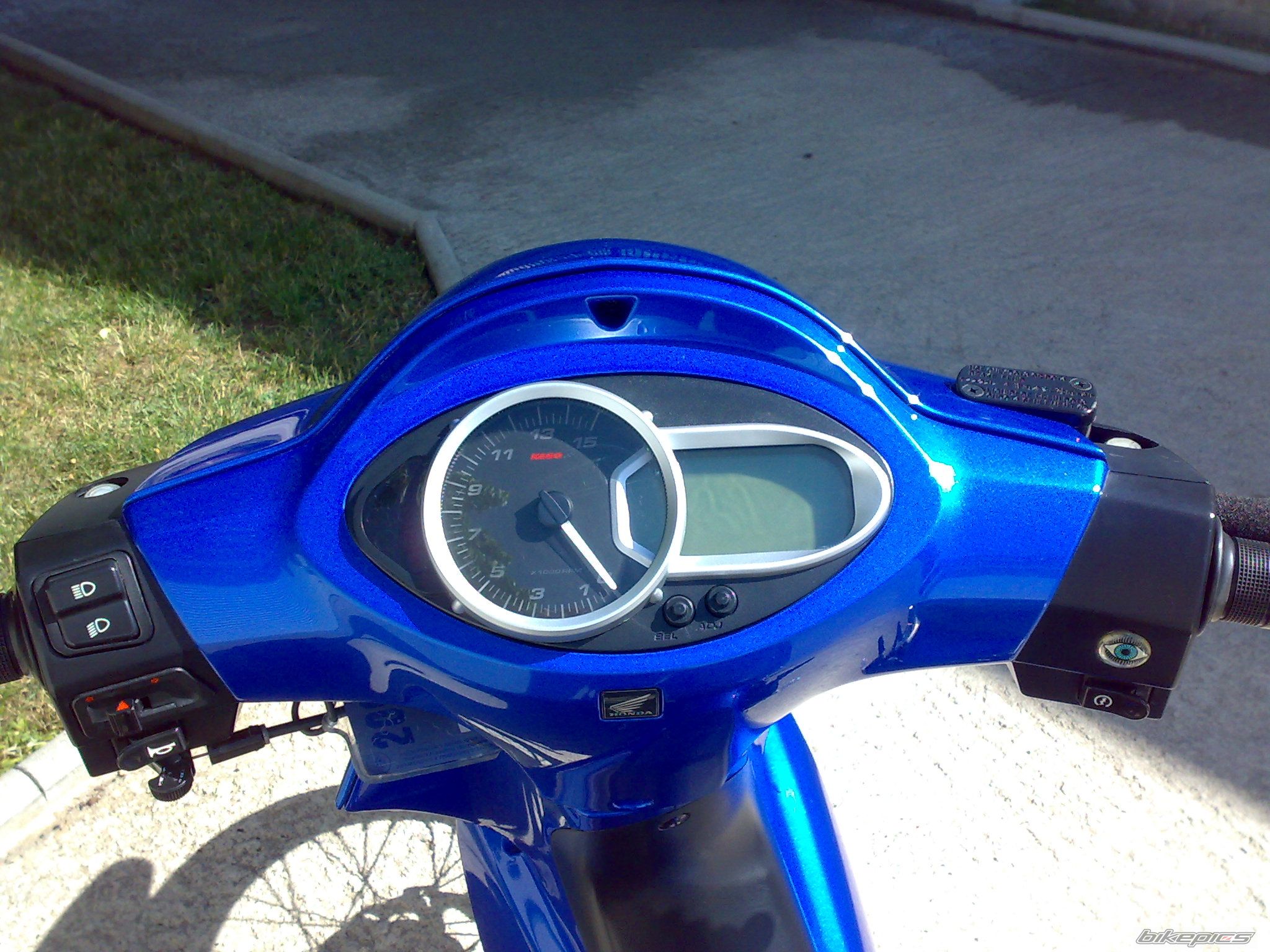 Photo 1690099