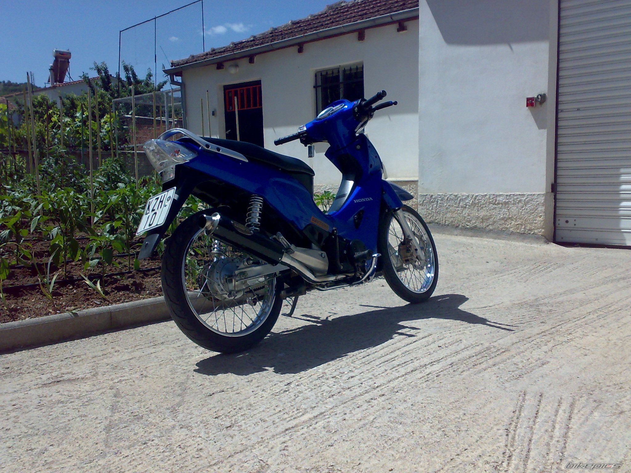 Bike Photo 1690105