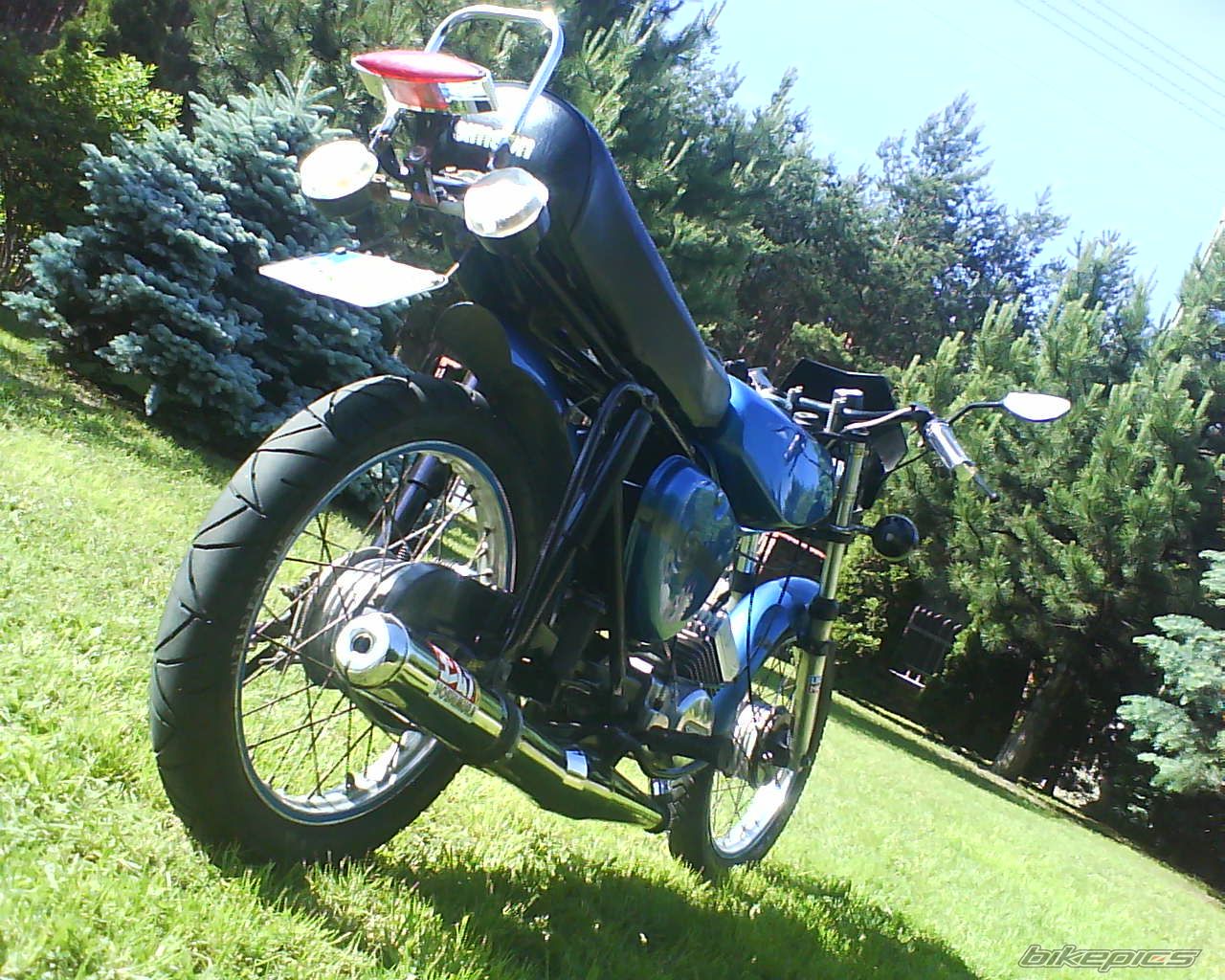Photo 1690372
