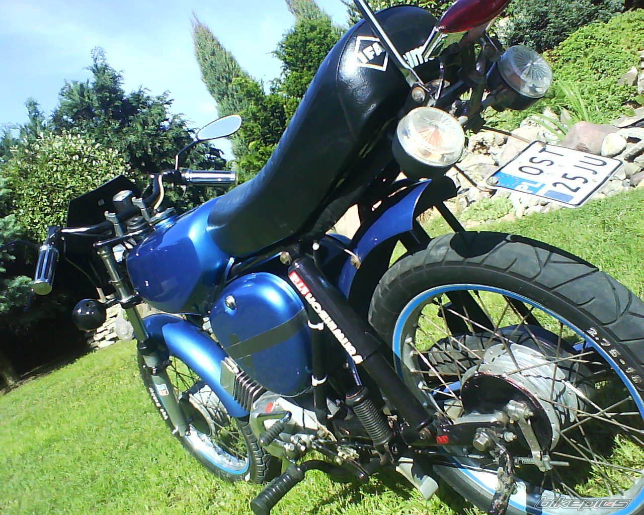 Photo 1690373