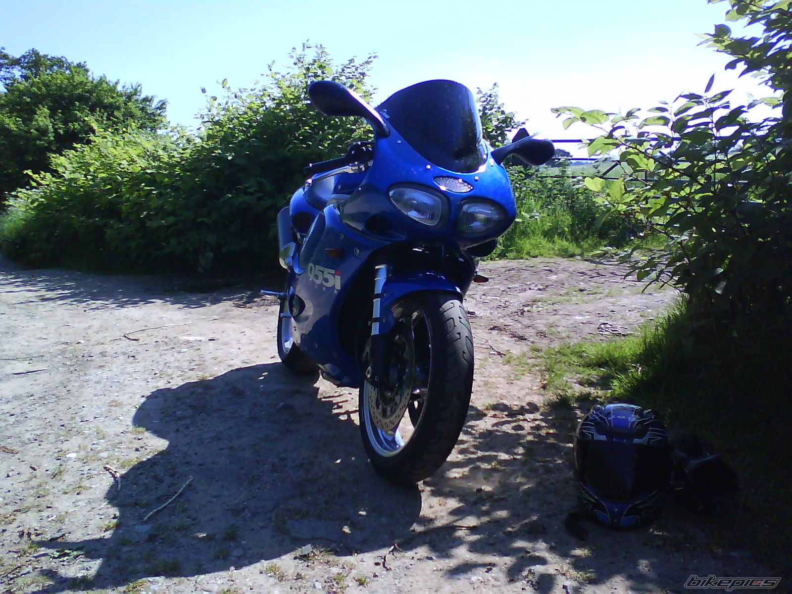 Photo 1690443