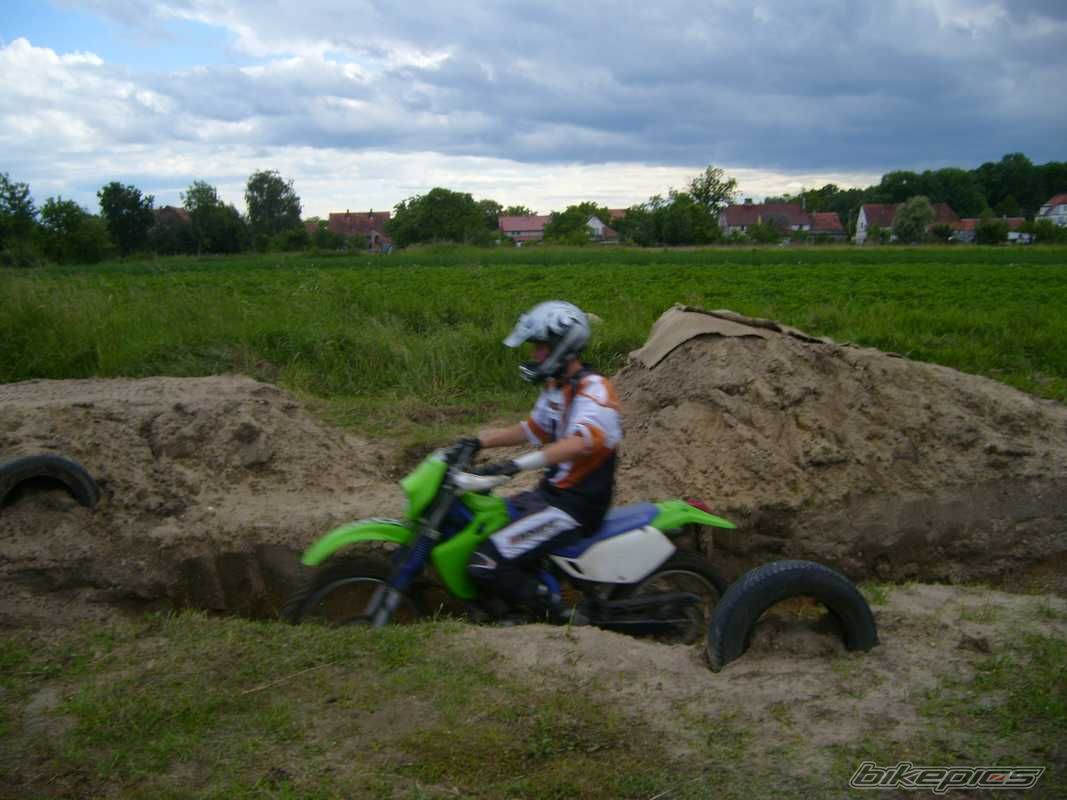 Bike Photo 1690688