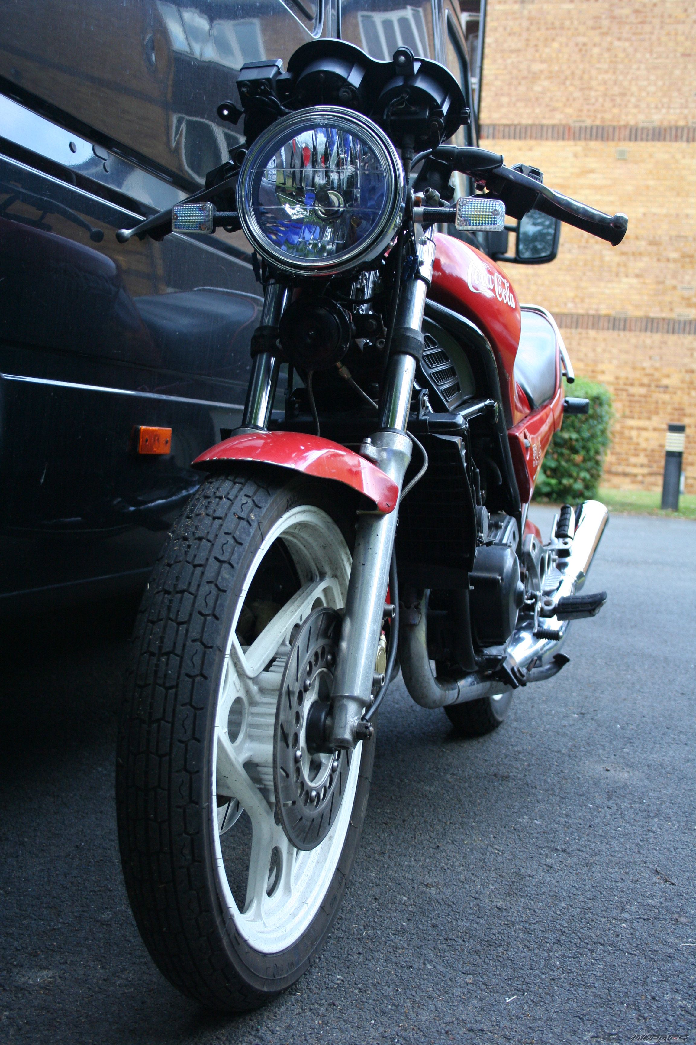 Photo 1690779