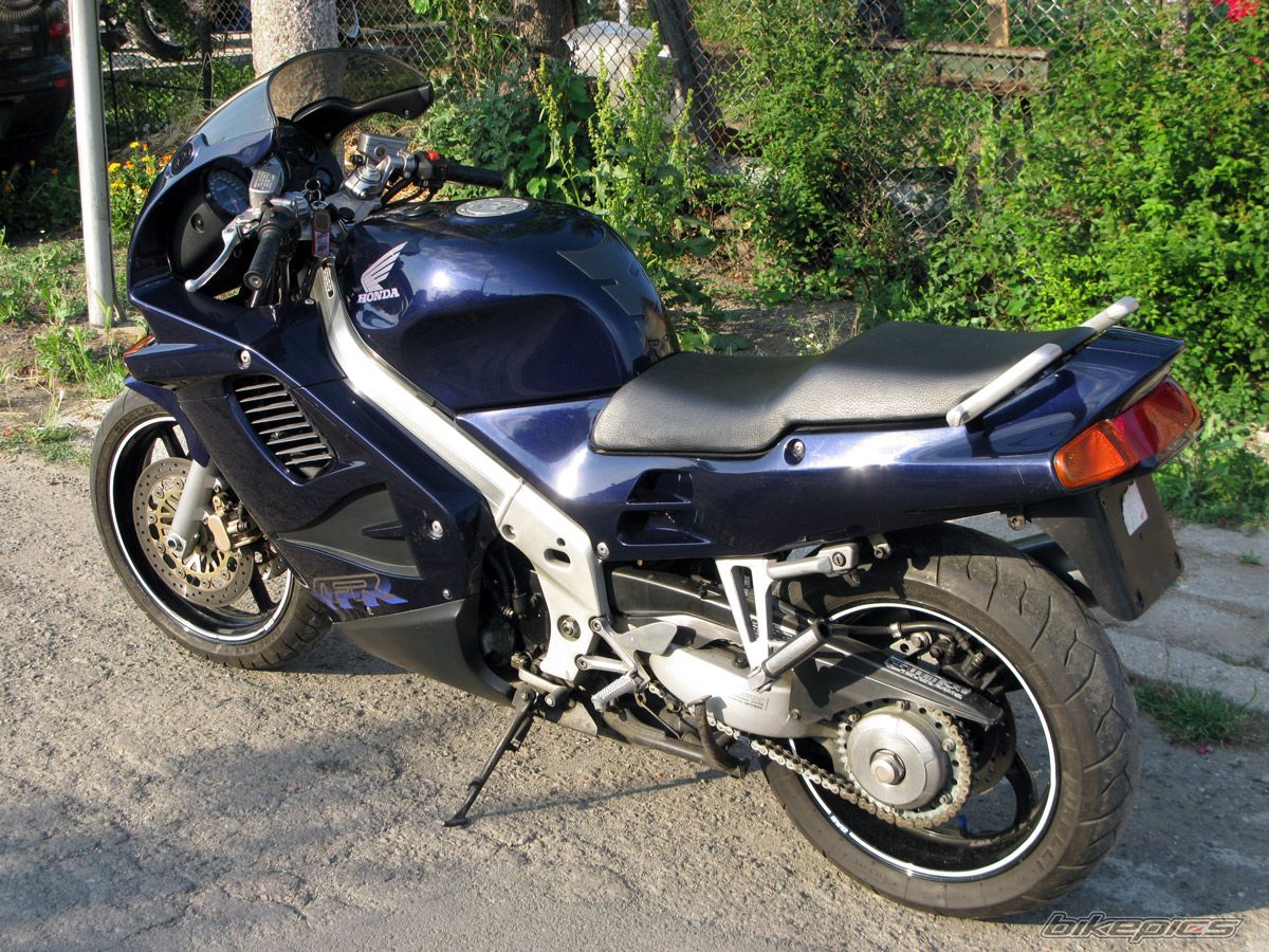 Photo 1690788