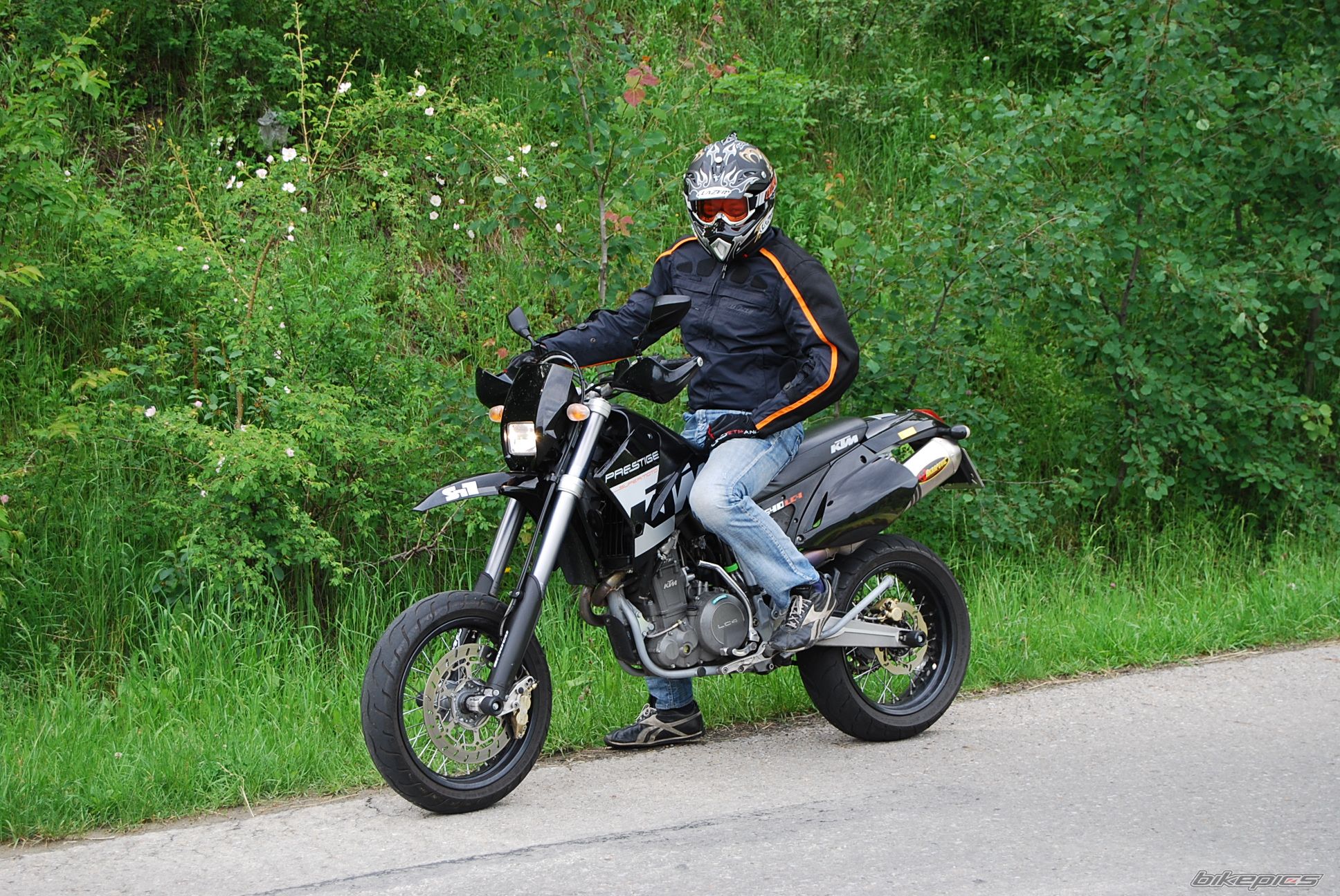 Bike Photo 1690870