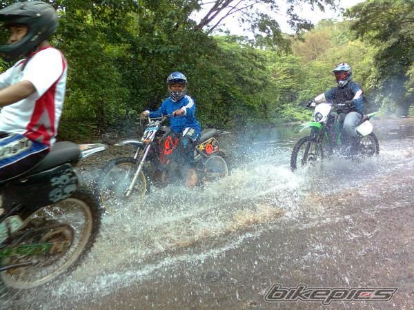 Photo 1691161