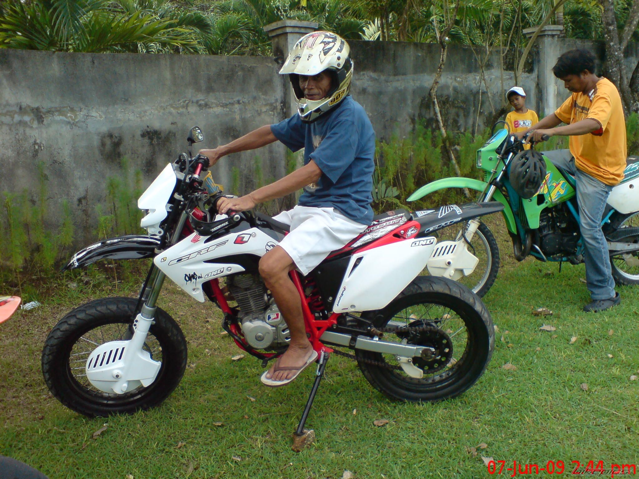 Photo 1691286