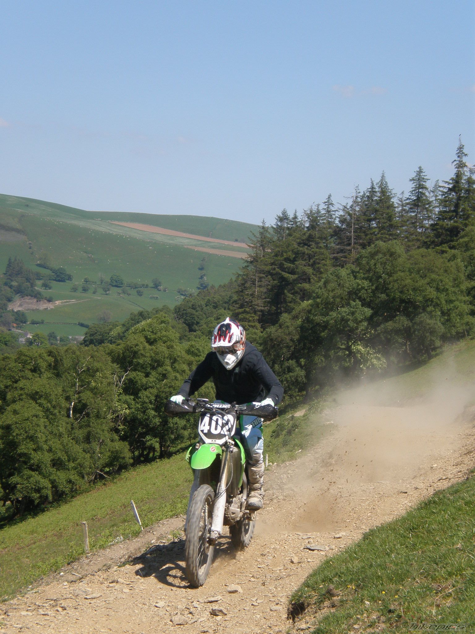 Photo 1691435