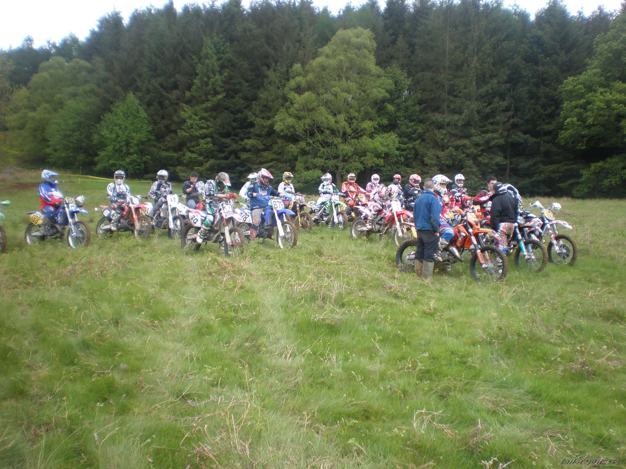 Photo 1691436