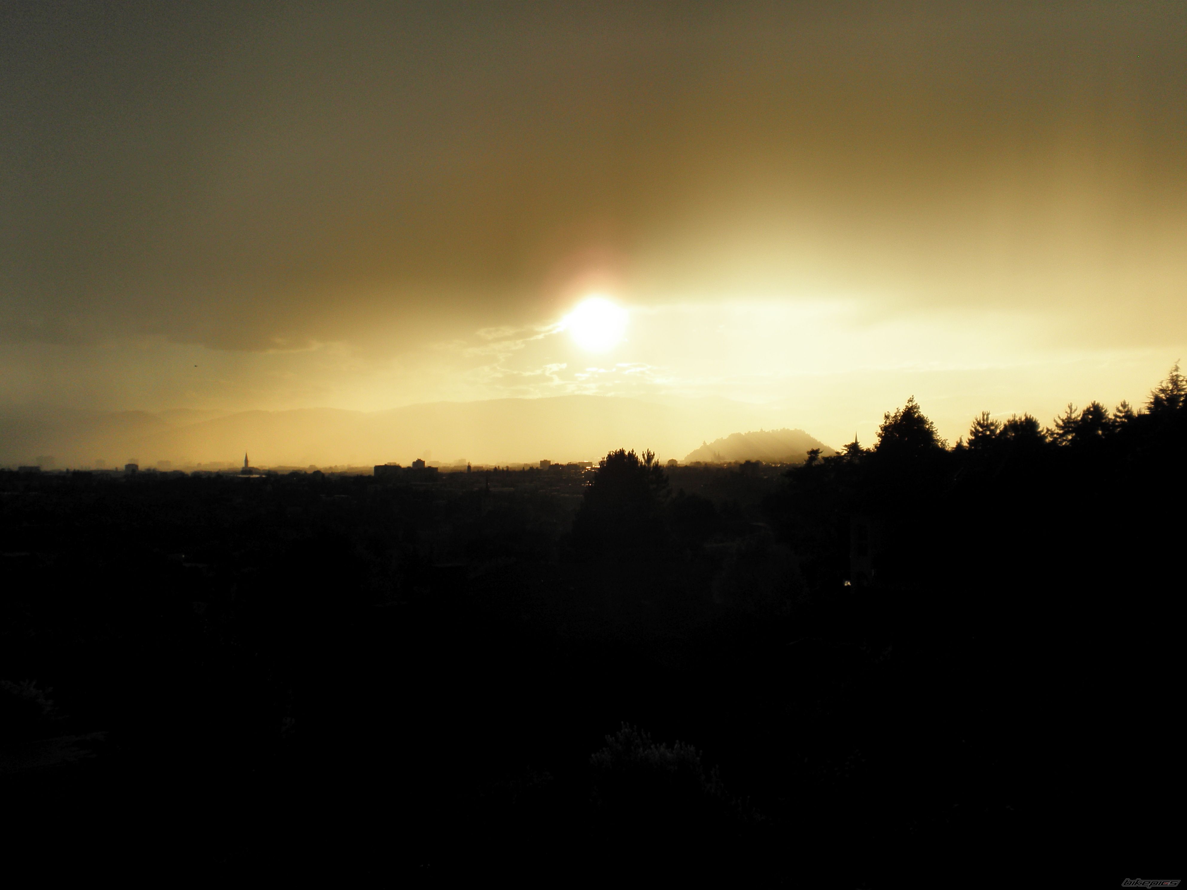 Photo 1691546