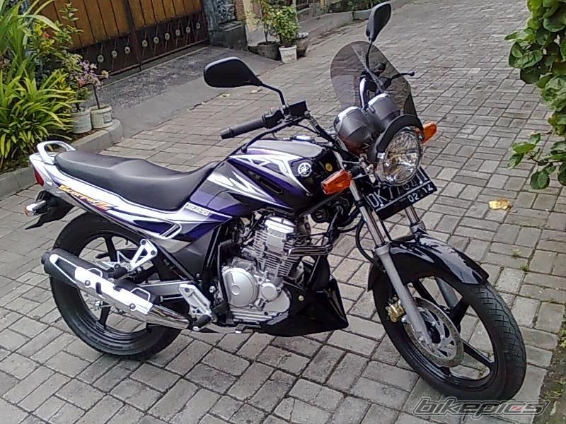 Photo 1691681