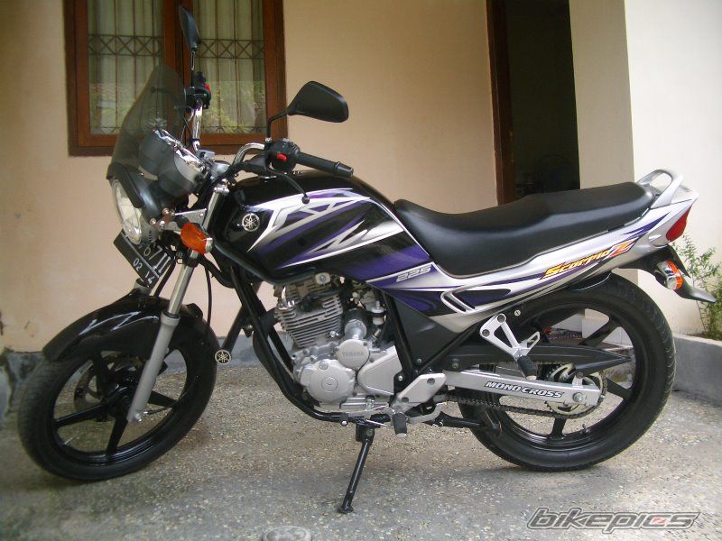 Photo 1691716