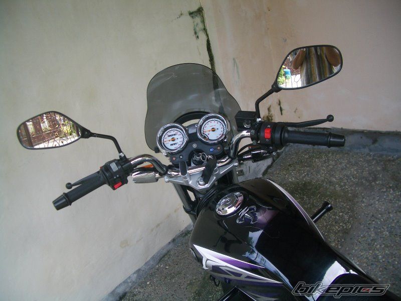 Photo 1691722