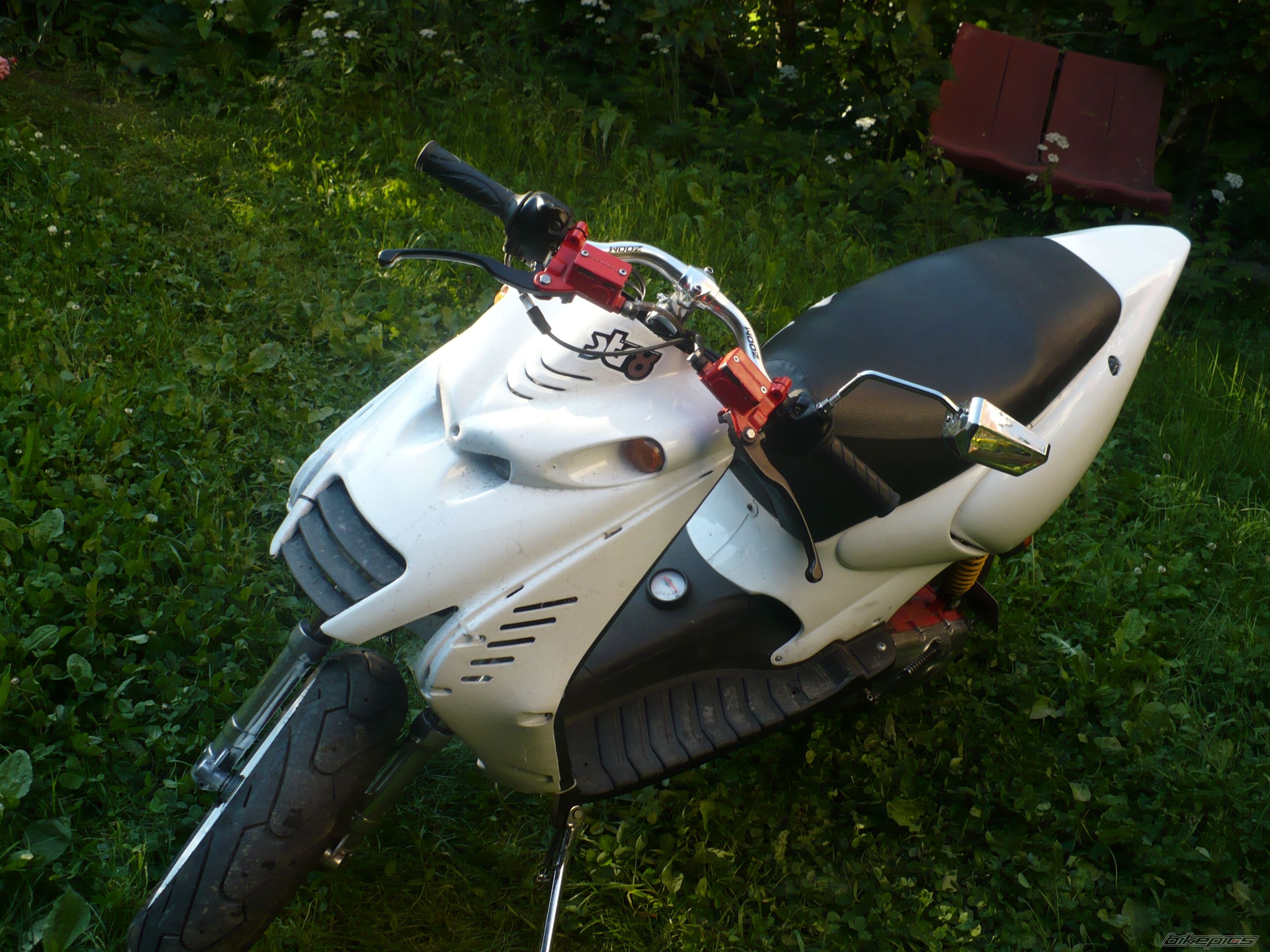 Photo 1691759