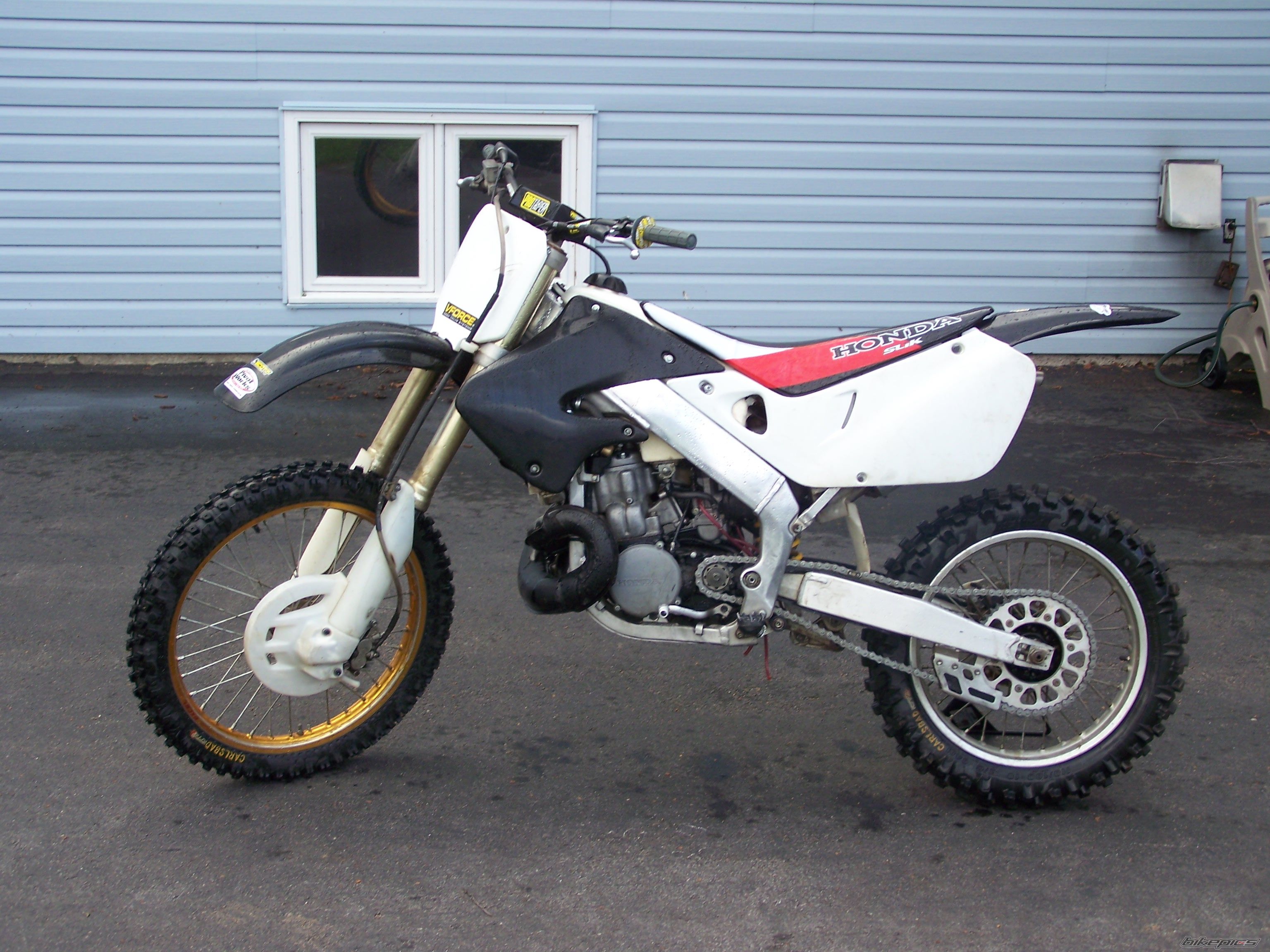 Photo 1691766