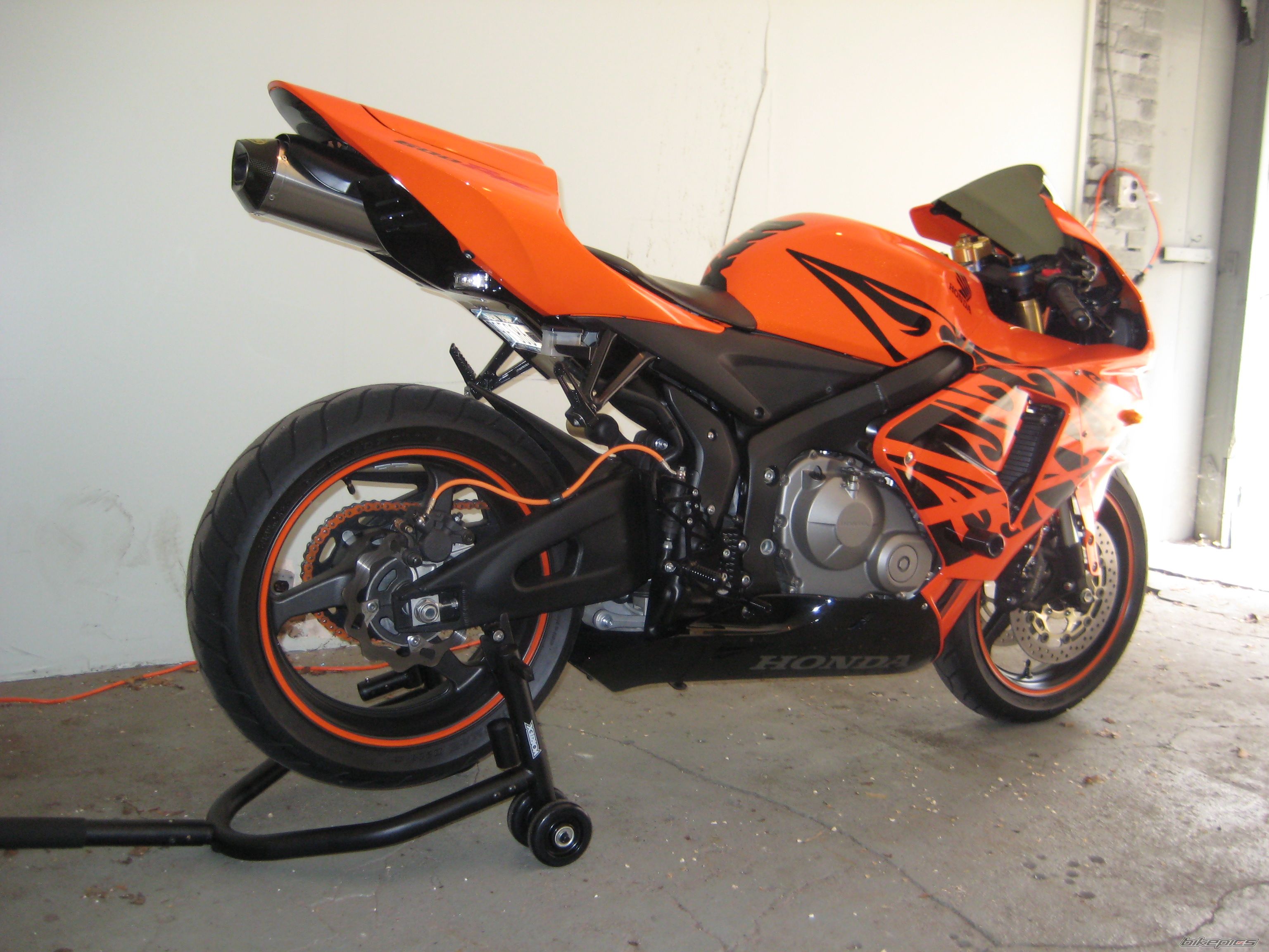 Photo 1691769