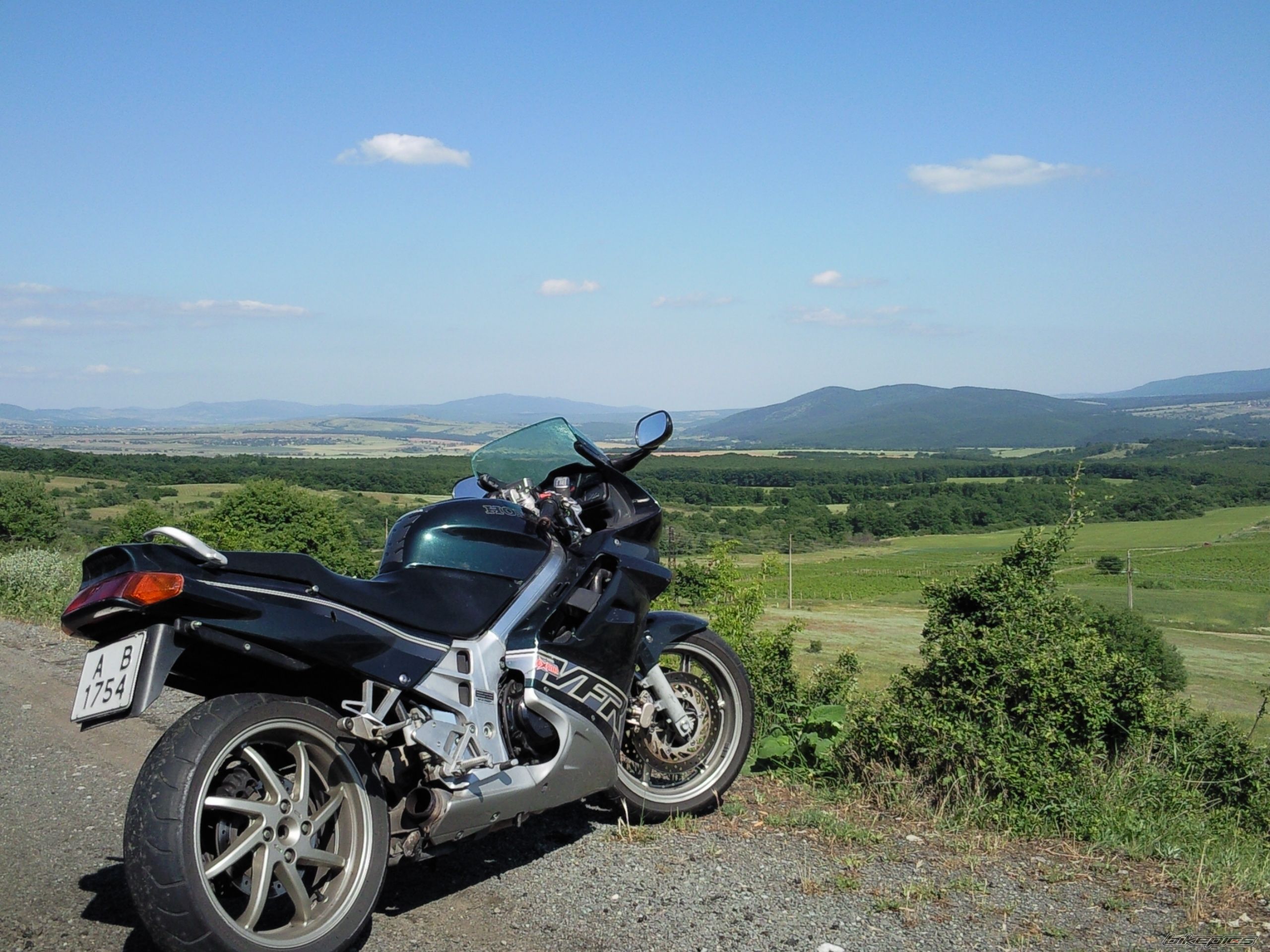 Photo 1691863