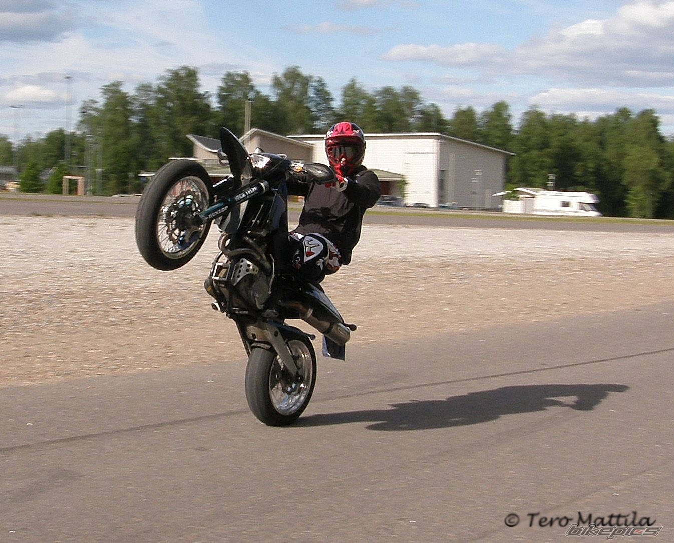 Photo 1691895