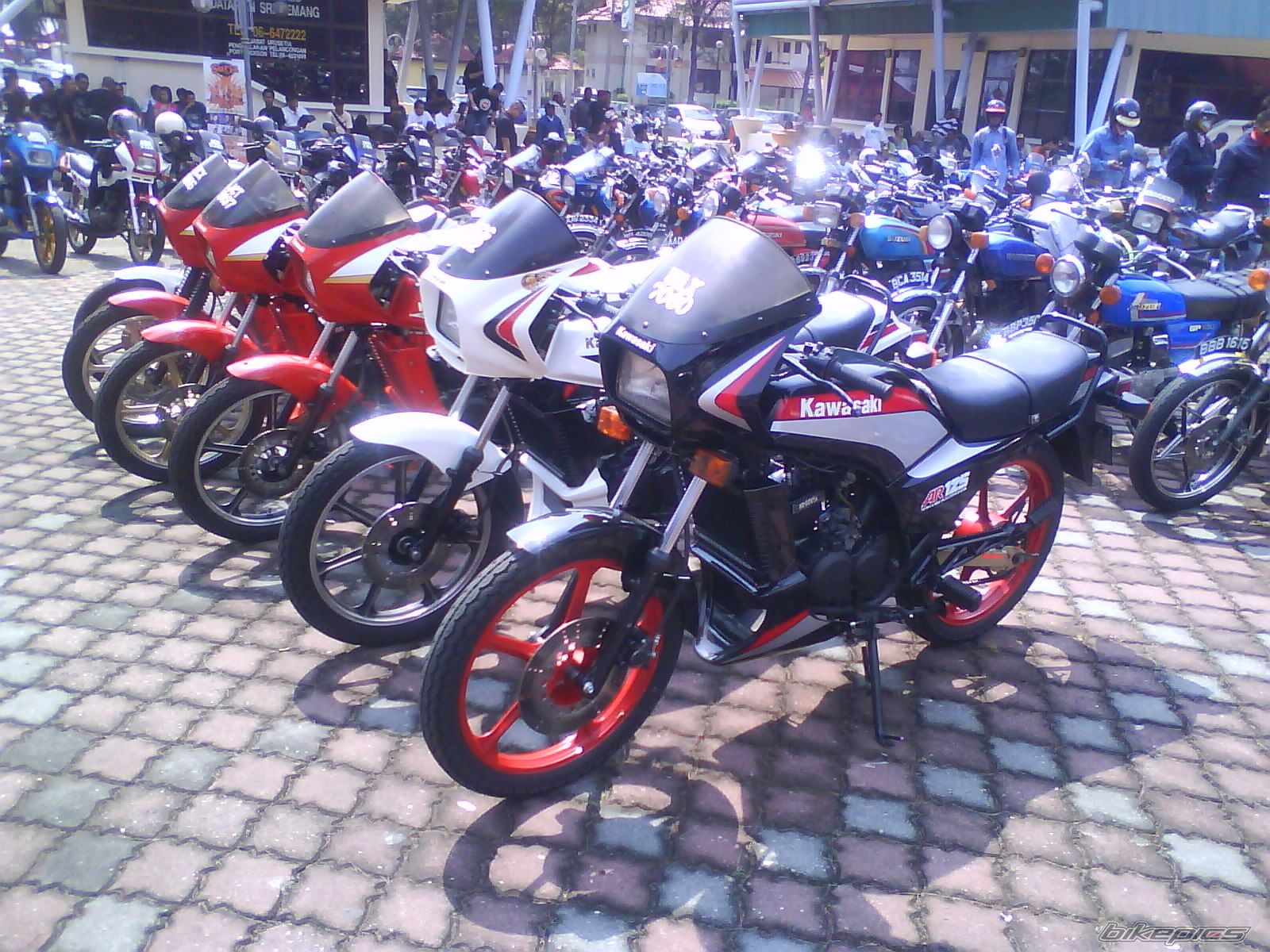 Photo 1692338