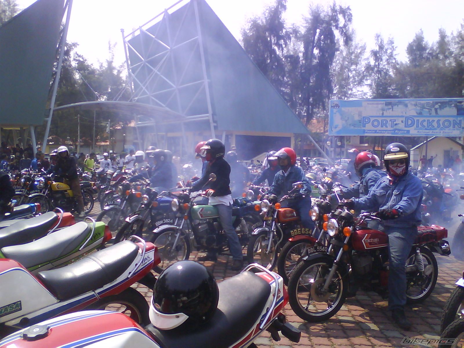 Photo 1692342