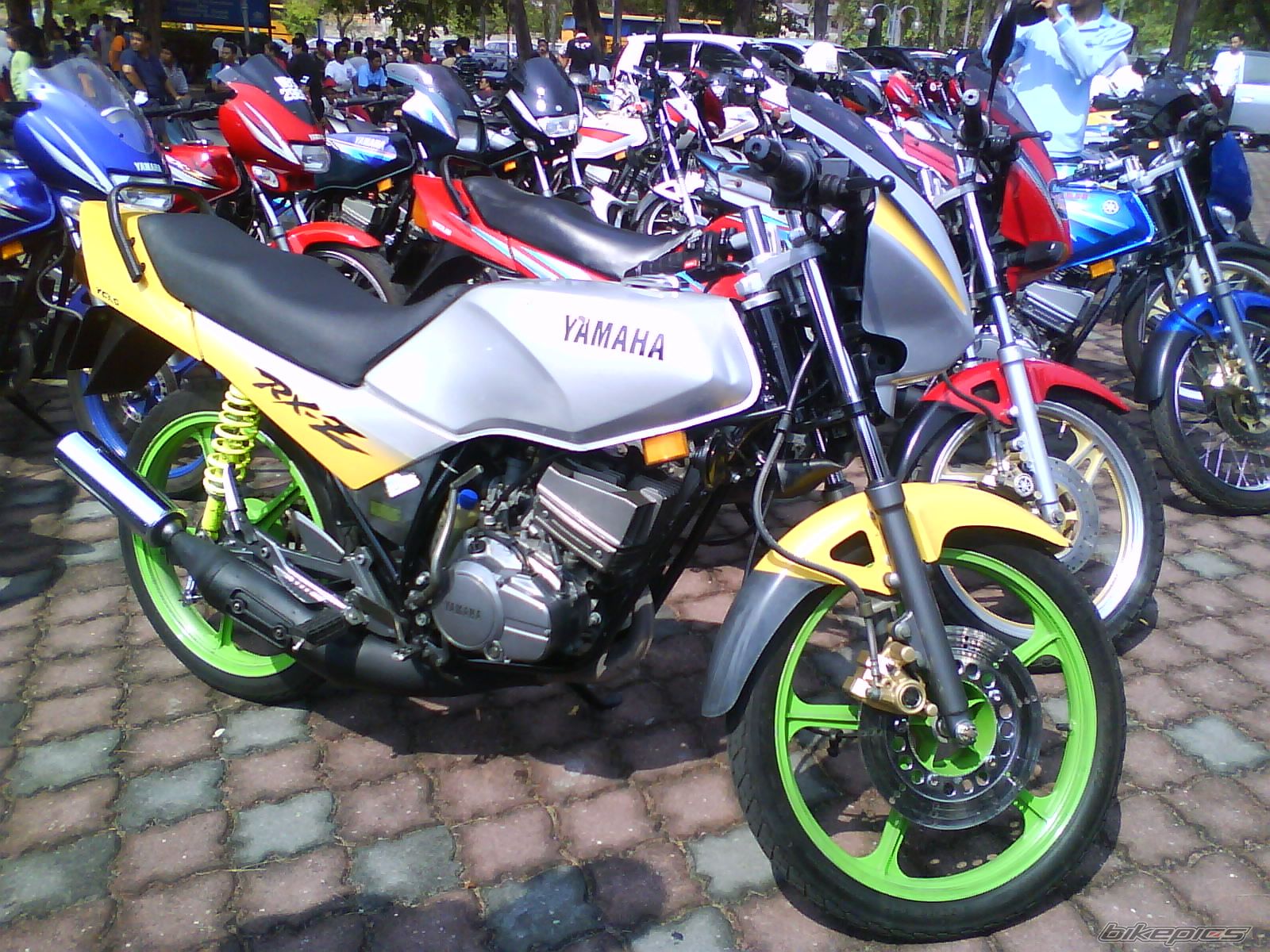Photo 1692352