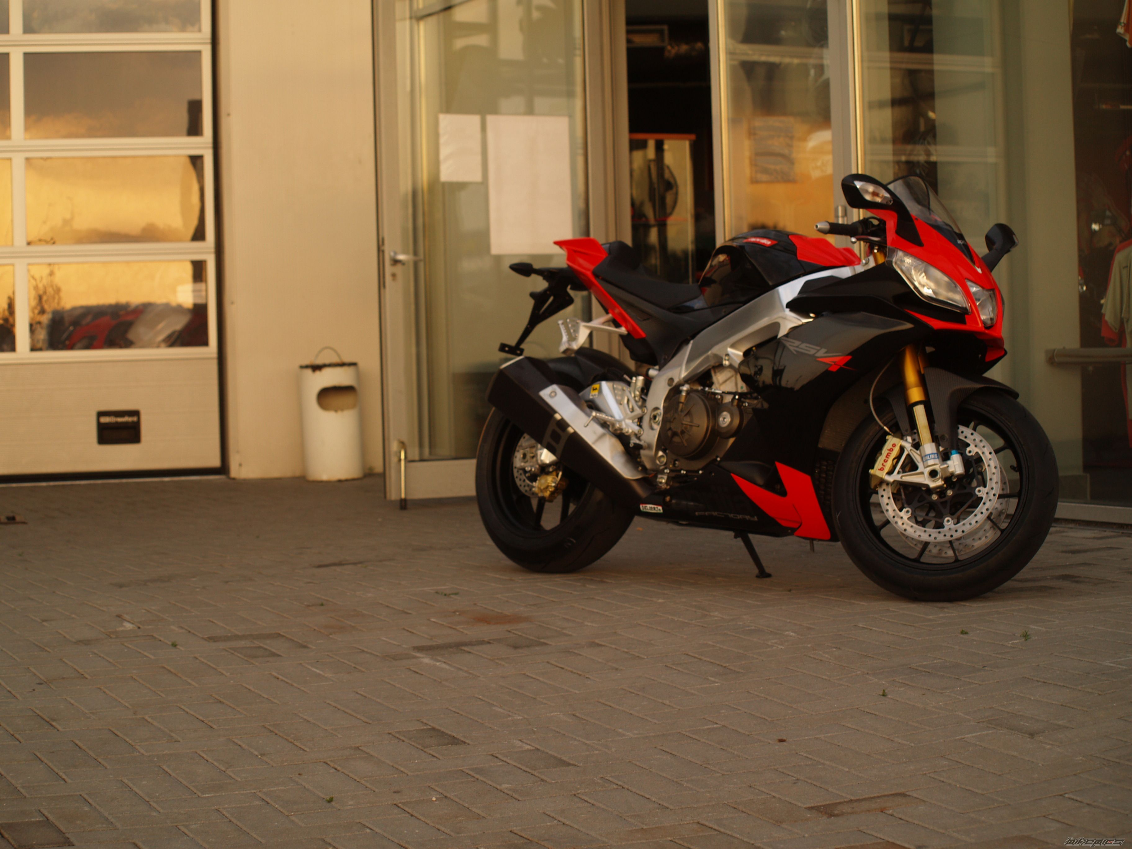 Bike Photo 1692370