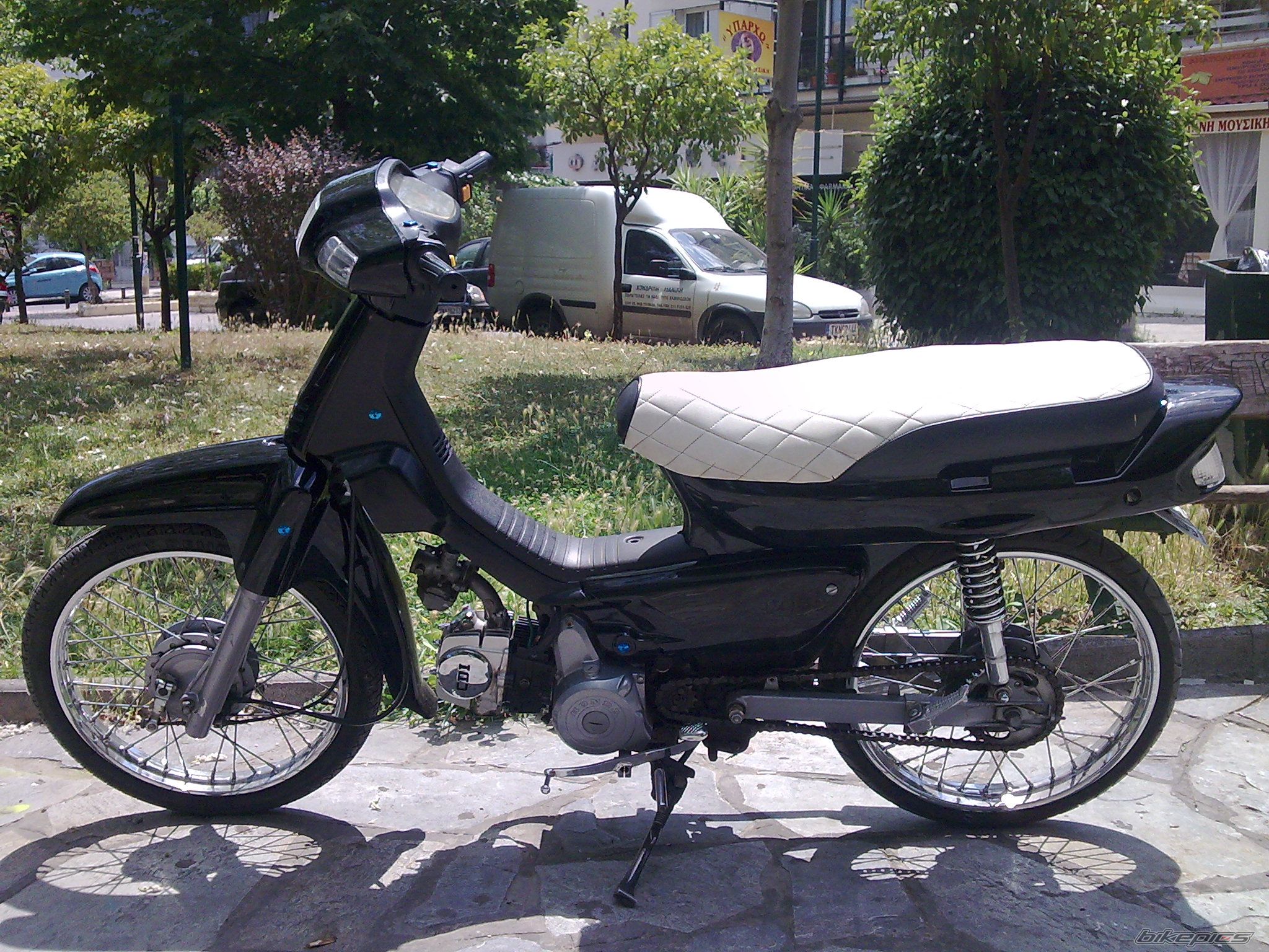 Photo 1692452