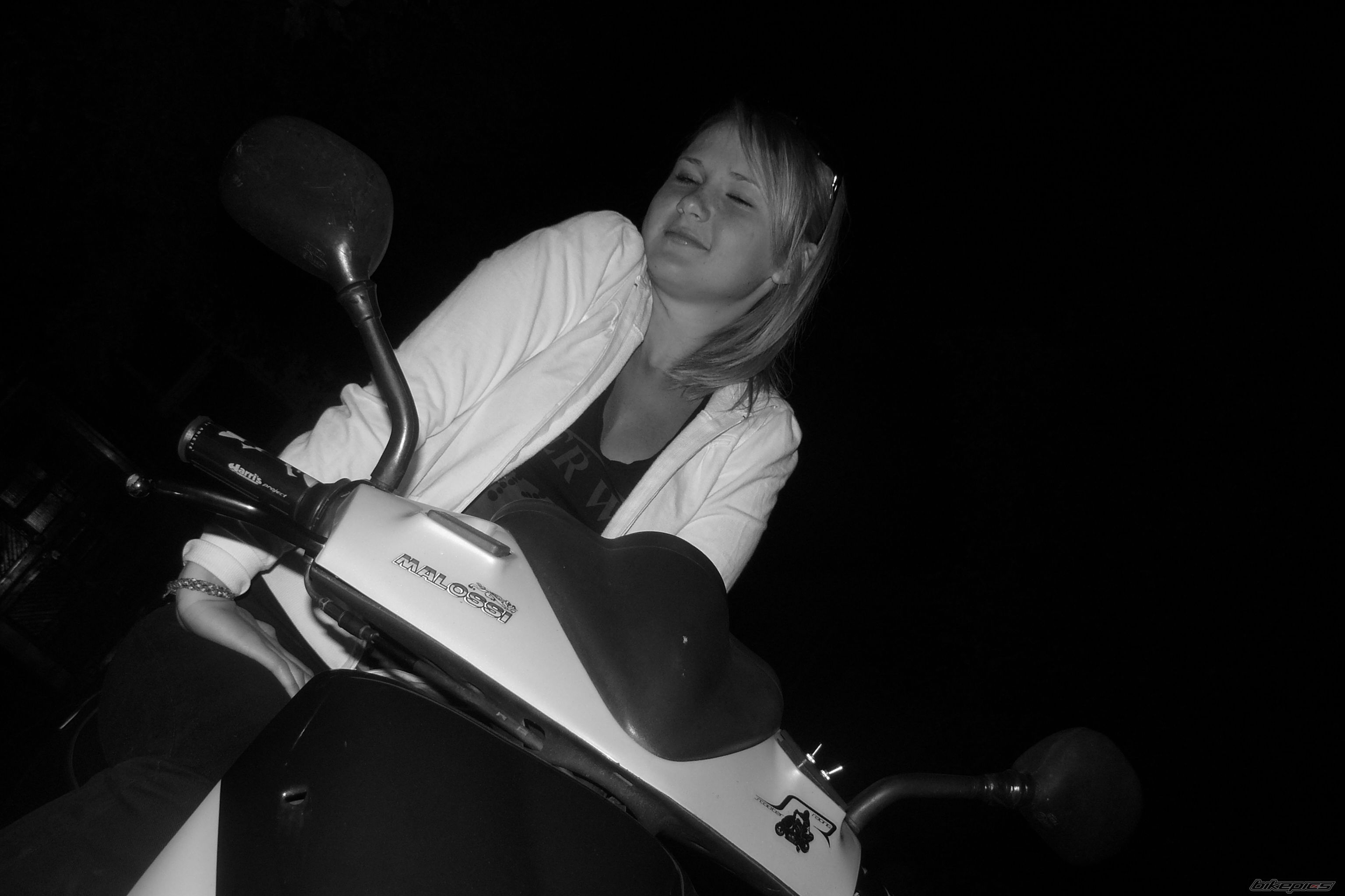Photo 1692591
