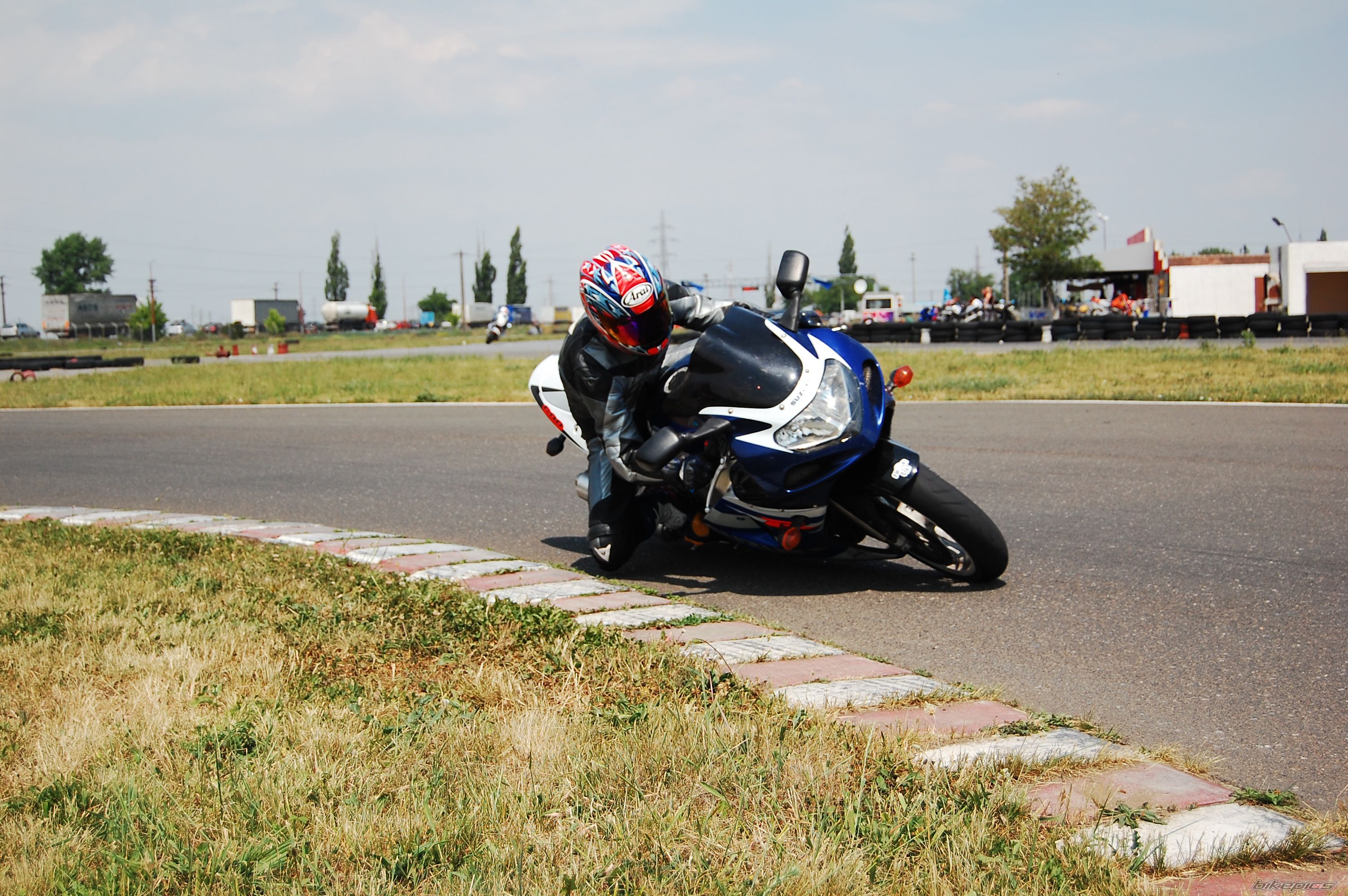 Bike Photo 1692610